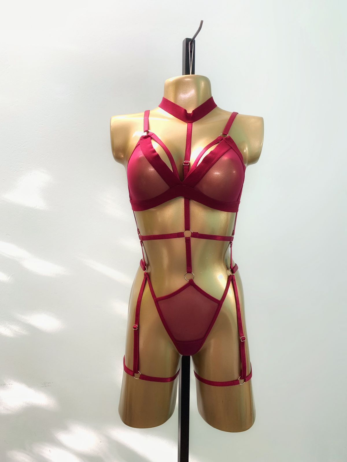 SET CON LIGUEROS SEDUCTIVA ELEGANCIA